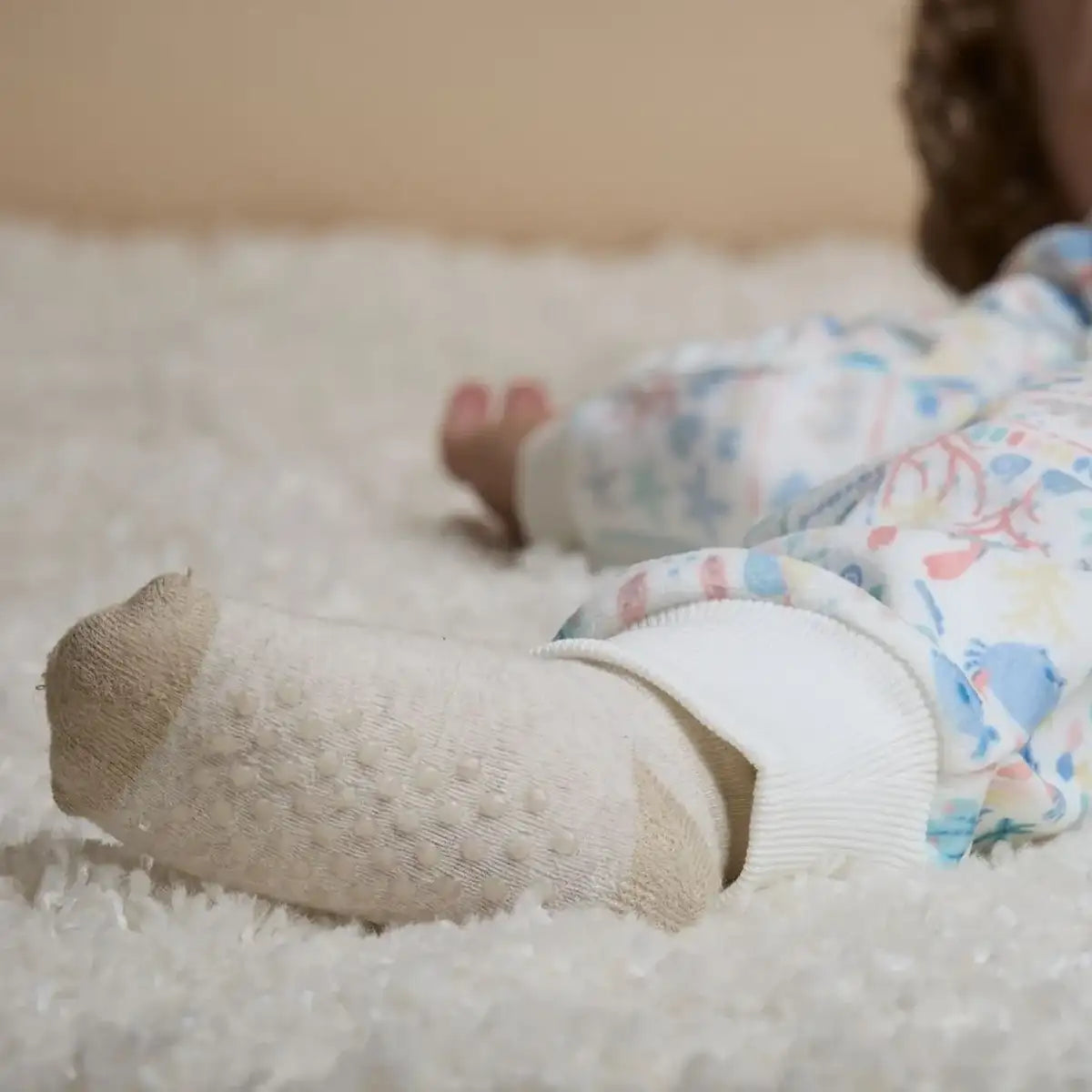 Medias Algodón 6 a 18 meses 3 pares (2 marfil, 1 beige)